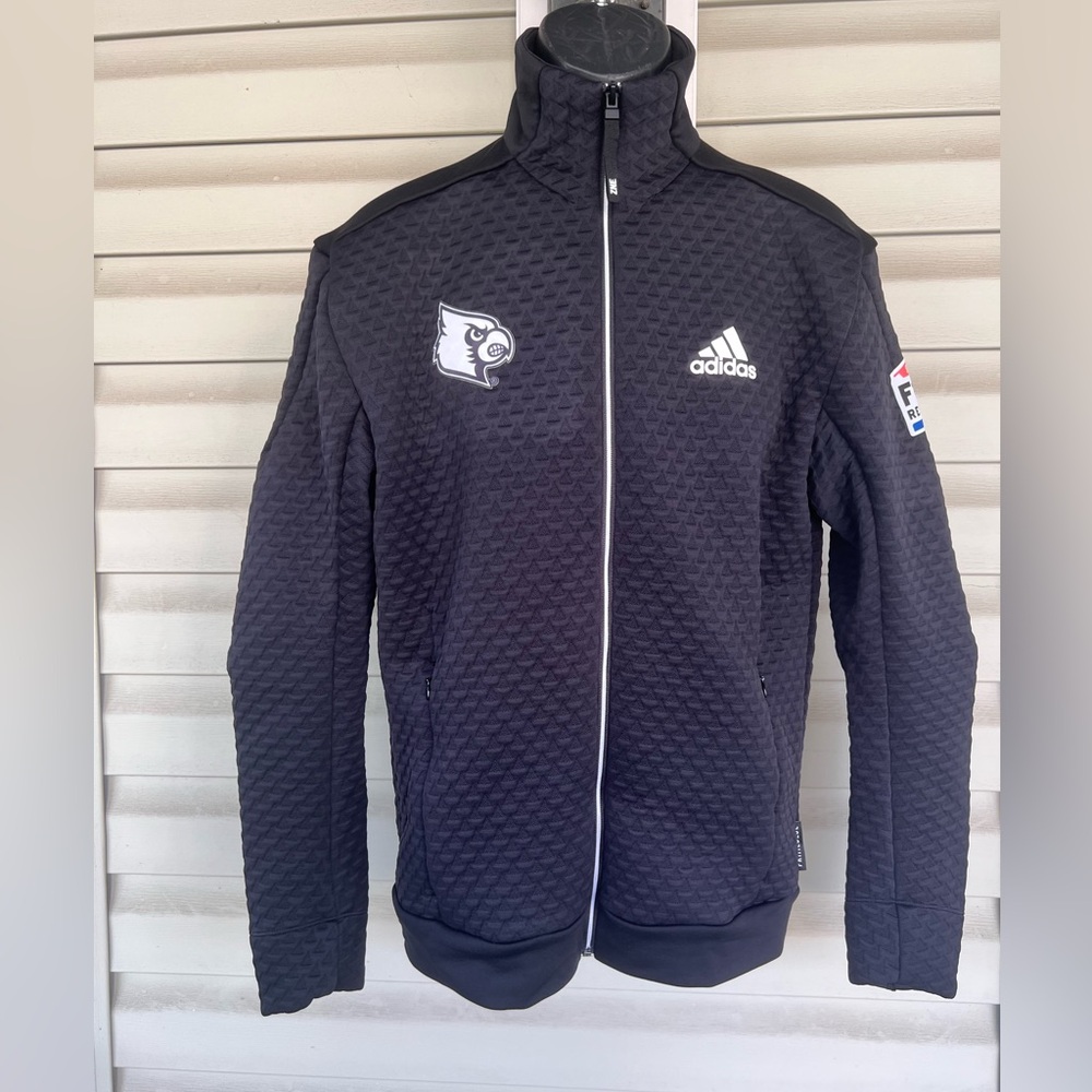 Louisville Cardinals Football Team Issued Black Travel Jacket SzS Responder Bowl